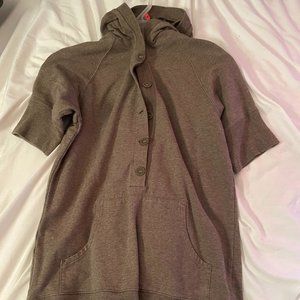 $4.99 Shipping!! Ann Taylor Loft Quarter Sweater